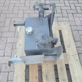 Hydraulische Frontlader met toebehoren, Radio Controller & Reciever, O.a. Imet – foto 3 – kavel bij Onlineveilingmeester, Wijk en Aalburg