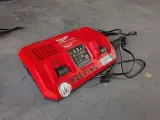 Ruggedragen Accu Stofzuiger, Milwaukee, M18FBPV, Rood – foto 13 – kavel bij Onlineveilingmeester, Wijk en Aalburg
