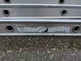 3-delige uitschuifbare ladder met gevelrol, 3x12-treeds – foto 5 – kavel bij Onlineveilingmeester, Heerenveen