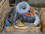 Partij elektrische kabels, mantelbuizenen kunststof leidingen – kavel bij Onlineveilingmeester, Heerenveen