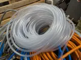 Partij elektrische kabels, mantelbuizenen kunststof leidingen – foto 3 – kavel bij Onlineveilingmeester, Heerenveen
