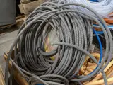 Partij elektrische kabels, mantelbuizenen kunststof leidingen – foto 5 – kavel bij Onlineveilingmeester, Heerenveen