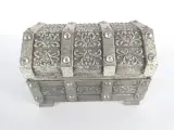 Fraaie verzameling van 6 diverse oude en vintage sieraden- en snuisterijdoosjes – 19e/20e eeuw – foto 18 – kavel bij De Kringwinkel, Heverlee