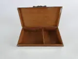 Fraaie verzameling van 6 diverse oude en vintage sieraden- en snuisterijdoosjes – 19e/20e eeuw – foto 6 – kavel bij De Kringwinkel, Heverlee
