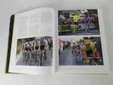 Wielermonumenten boek met Flandriens metalen wielrenners set – foto 5 – kavel bij De Kringwinkel, Heverlee