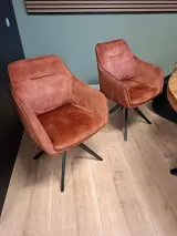 Ronde eetkamertafel met 5 stoelen – foto 4 – kavel bij Onlineveilingmeester, Hoogeveen