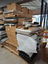 Partij akoestische panelen en stalen – foto 2 – kavel bij Onlineveilingmeester, Hoogeveen