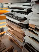 Partij akoestische panelen en stalen – foto 4 – kavel bij Onlineveilingmeester, Hoogeveen