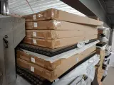 Partij akoestische panelen en stalen – foto 5 – kavel bij Onlineveilingmeester, Hoogeveen