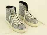 Philipp Plein high-top sneakers met zilverkleurige glitters en skull-detail – foto 2 – kavel bij De Kringwinkel, Antwerpen