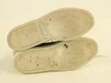 Philipp Plein high-top sneakers met zilverkleurige glitters en skull-detail – foto 4 – kavel bij De Kringwinkel, Antwerpen