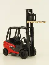 Linde miniatuur vorkheftruck H20–H35 met handmatig verstelbare vork - Made in Germany – foto 2 – kavel bij De Kringwinkel, Antwerpen