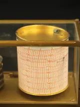 ZENITH Zwitserse Messing Barograaf Nº 943 – foto 6 – kavel bij De Kringwinkel, Antwerpen