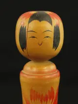 Traditionele Japanse Kokeshi Pop – Naruko Stijl met piepgeluid – foto 2 – kavel bij De Kringwinkel, Antwerpen