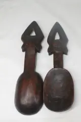 2 Traditionele Afrikaanse lepels – foto 2 – kavel bij De Kringwinkel, Brecht