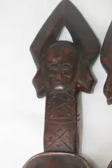 2 Traditionele Afrikaanse lepels – foto 5 – kavel bij De Kringwinkel, Brecht
