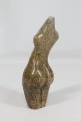 Gestileerd sculptuur van een vrouwelijk torso – foto 5 – kavel bij De Kringwinkel, Brecht