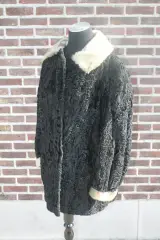 Vintage astrakan bontjas – foto 3 – kavel bij De Kringwinkel, Brecht