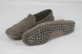 Taupe suède driving loafers - TOD'S - Maat 43 – foto 2 – kavel bij De Kringwinkel, Brecht