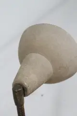 Vintage metalen bureaulamp met flexibele hals – foto 4 – kavel bij De Kringwinkel, Brecht