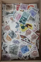 Diverse postzegels in decoratieve sigarendoos – foto 3 – kavel bij De Kringwinkel, Brecht