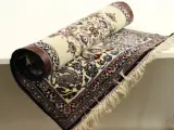 Perzisch Isfahan-tapijt uit Iran met Mythologische Fabeldieren – kavel bij De Kringwinkel, Antwerpen