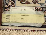 Perzisch Isfahan-tapijt uit Iran met Mythologische Fabeldieren – foto 11 – kavel bij De Kringwinkel, Antwerpen
