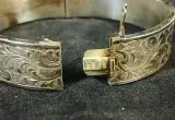 Antieke zilveren armband met gravure en sluiting – foto 4 – kavel bij De Kringwinkel, Turnhout