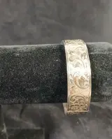 Antieke zilveren armband met gravure en sluiting – foto 6 – kavel bij De Kringwinkel, Turnhout