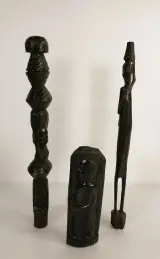 Lot van 7 handgesneden Afrikaanse houten beelden – foto 7 – kavel bij De Kringwinkel, Turnhout