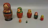 Matroesjka poppen – foto 6 – kavel bij De Kringwinkel, Aalst