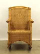 Vintage rotan schommelstoel in de stijl van Rohé Noordwolde - jaren 1960/70 – foto 2 – kavel bij De Kringwinkel, Antwerpen