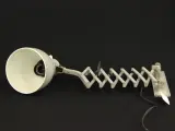 Vintage industriële schaar- of harmonicalamp - verstelbaar metalen wandmodel - midden 20e eeuw – foto 8 – kavel bij De Kringwinkel, Antwerpen
