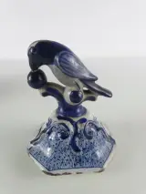 Handbeschilderde Delfts blauwe dekselvaas met vogelbekroning – foto 12 – kavel bij De Kringwinkel, Heverlee