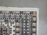 Handgeknoopt Afghaans Mushwani / Baluch Accenttapijt (81 x 104 cm) – foto 3 – kavel bij De Kringwinkel, Heverlee