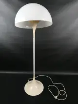 Vintage Louis Poulsen vloerlamp – kavel bij De Kringwinkel, Heverlee