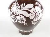 Vintage Hongaarse keramische vaas – Bruin met witte bloemen – foto 10 – kavel bij De Kringwinkel, Heverlee