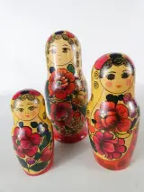 Verzameling Russische matroesjka- en baboesjkapoppen – handbeschilderd, diverse uitvoeringen – foto 4 – kavel bij De Kringwinkel, Heverlee