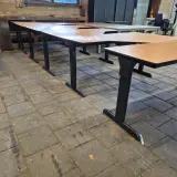 7x Hoekbureau, O.a. Ahrend – foto 6 – kavel bij Domeinen Roerende Zaken, Kolham