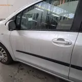 Personenauto, Toyota, 1.3 VVTi Aspiration, 2010 – foto 12 – kavel bij Domeinen Roerende Zaken, Soesterberg