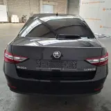 Personenauto, Skoda, Superb, 2017 – foto 9 – kavel bij Domeinen Roerende Zaken, Soesterberg