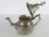 Vintage Marokkaanse verzilverde theepot – foto 13 – kavel bij De Kringwinkel, Heverlee