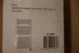 Handdoekradiator Smart wifi Wiesbaden, Elara, zwart – foto 2 – kavel bij Onlineveilingmeester, Drunen