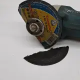 Accu haakse slijper, Makita, DGA504, 2023 – foto 4 – kavel bij Domeinen Roerende Zaken, Groningen