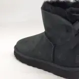 Paar schoenen, maat 37, UGG, 1016501 – foto 6 – kavel bij Domeinen Roerende Zaken, Groningen