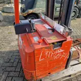 Elektrische stapelaar, Linde, L14 – foto 4 – kavel bij Domeinen Roerende Zaken, Soesterberg