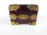 Vintage 3-Delige Chinese Sieradenset – foto 12 – kavel bij De Kringwinkel, Heverlee
