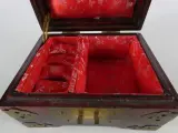 Vintage 3-Delige Chinese Sieradenset – foto 28 – kavel bij De Kringwinkel, Heverlee