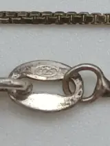 Zilveren ketting met drie verbonden ringen – foto 2 – kavel bij De Kringwinkel, Diest