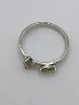 Zilveren ring met groene en roze steen – foto 2 – kavel bij De Kringwinkel, Diest